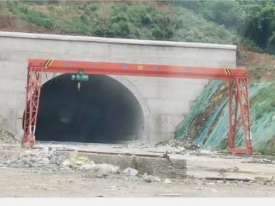 Q【福建宁德市福安甘棠镇】出售一台龙门吊，白菜价处理图1