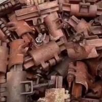 【江苏南通】出售接头扣件1500个，整理好沾油吨包装
