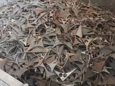 【河南新乡】求购清一色花铁剪料，尺寸不超350图1