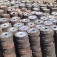 【山东临沂】出售铁砂轮一车，1550一吨