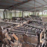 【湖南怀化】出售扣件10万，可配接转2万个，700顶托4000个，轮扣300吨，16工字钢300吨，12铁丝20吨