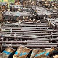 【湖南怀化】出售扣件10万，可配接转2万个，700顶托4000个，轮扣300吨，16工字钢300吨，12铁丝20吨