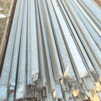 【山东枣庄】出售8个镀锌C型钢，4米长