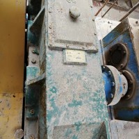 【广东广州】出售南京产800型撕碎机一台，双37千瓦电机，双650型减速机，带油，上料口宽70长80