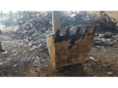 【福建漳州】出售卡特200b斗图2