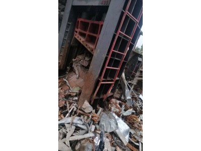 【湖南永州】出售400吨龙门剪出售，因场地原因，买回来没怎么用，刀片一面都没有换，价格便宜图4