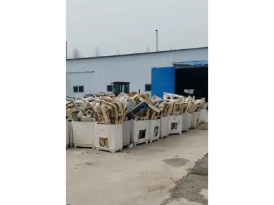 【河南周口】出售出租一批场地设备，有环保手续设备，洗衣机粉粹生产线，叉车打包机图2