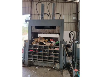 【福建厦门】出售一台120吨打包机图3