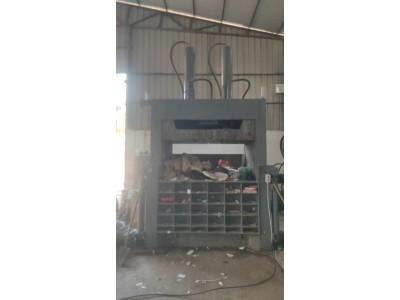 【福建厦门】出售一台120吨打包机图2