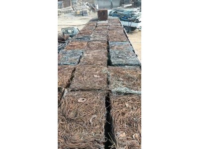 【山东莱芜】出售2个粗工农业铁丝，鸡笼子，原厂钢销，剪切料架管图2