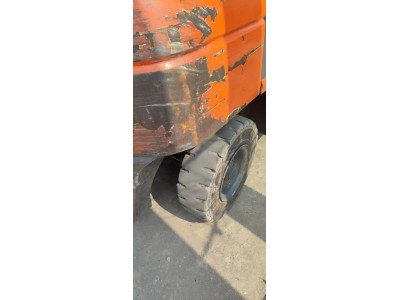 【江苏】出售叉车，2020年精品3.5吨，两级4.5米，全车实心胎，1580小时，车况精品图2