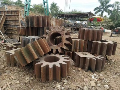 【广西南宁】求购大量废钢铁，量大加价，钢筋团，重废，工字钢，剪切料，拆棚料，铁皮，钢模板，钢管，生铁铸钢，大件机械铁图2