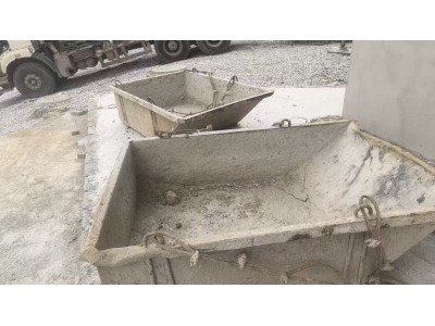 【贵州】出售十几个料斗，长2米，宽1米图1